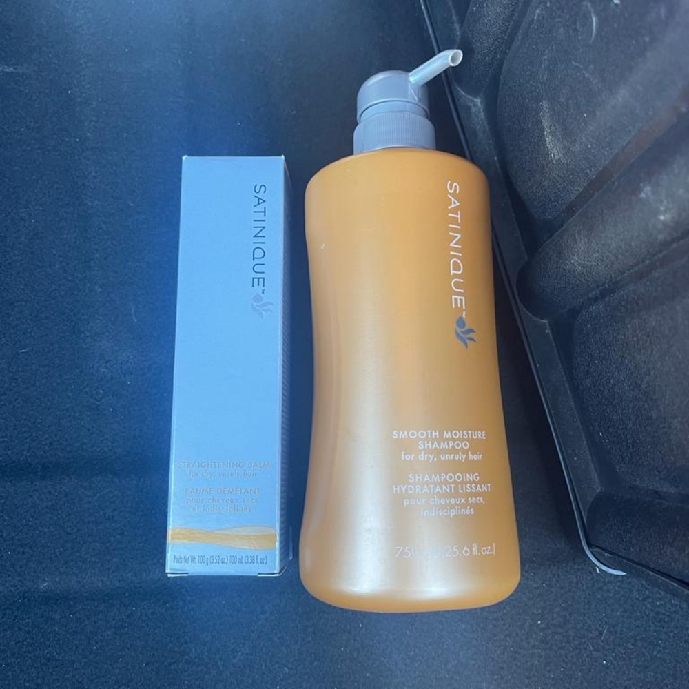 Champoo para eliminar el volumen de cabello tratando de alaciar y regala firmeza